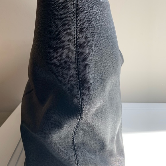 Calvin Klein Black Medium Tote Bag - Picture 3 of 9